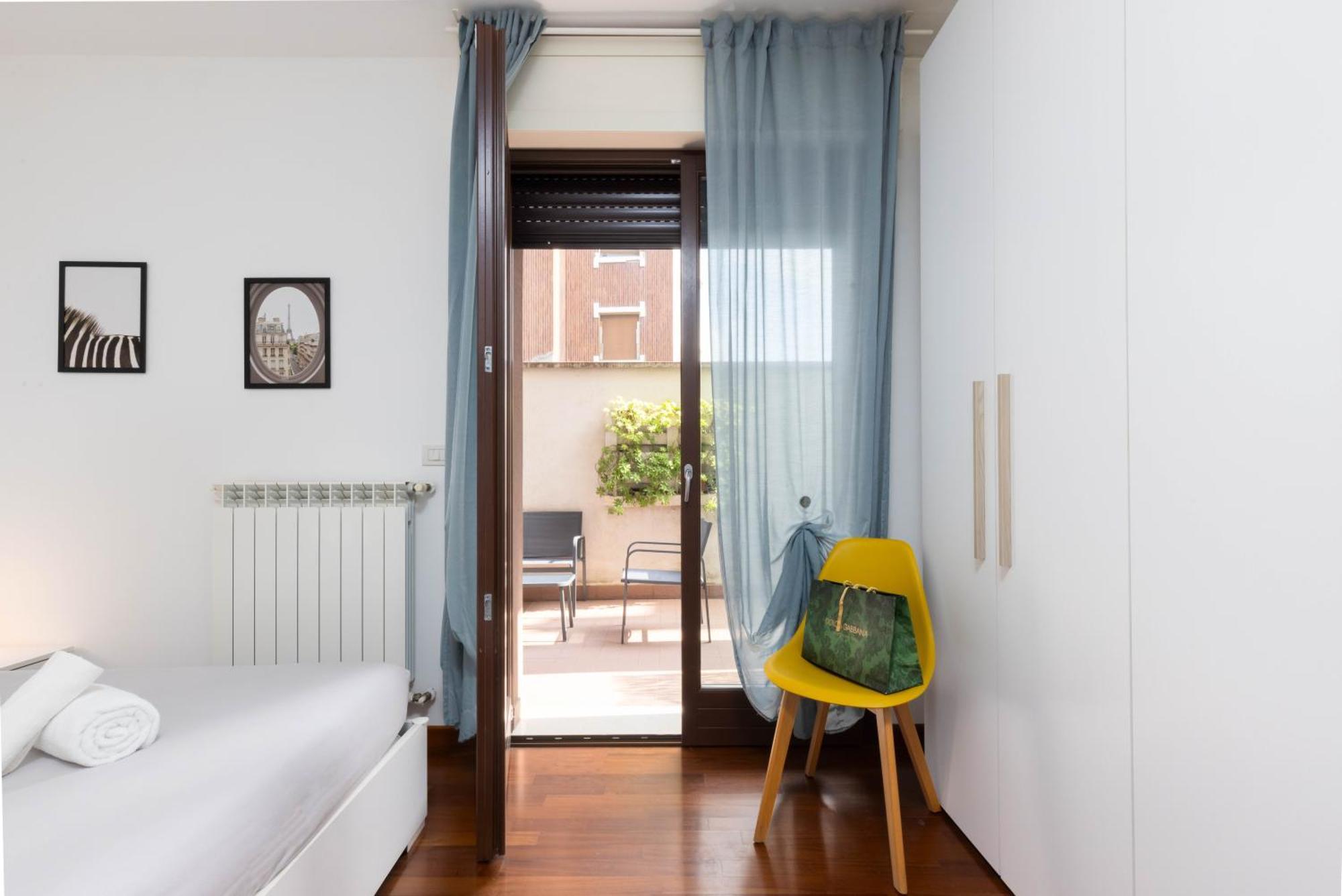 Terrace Con Parcheggio Incluso * Mailand